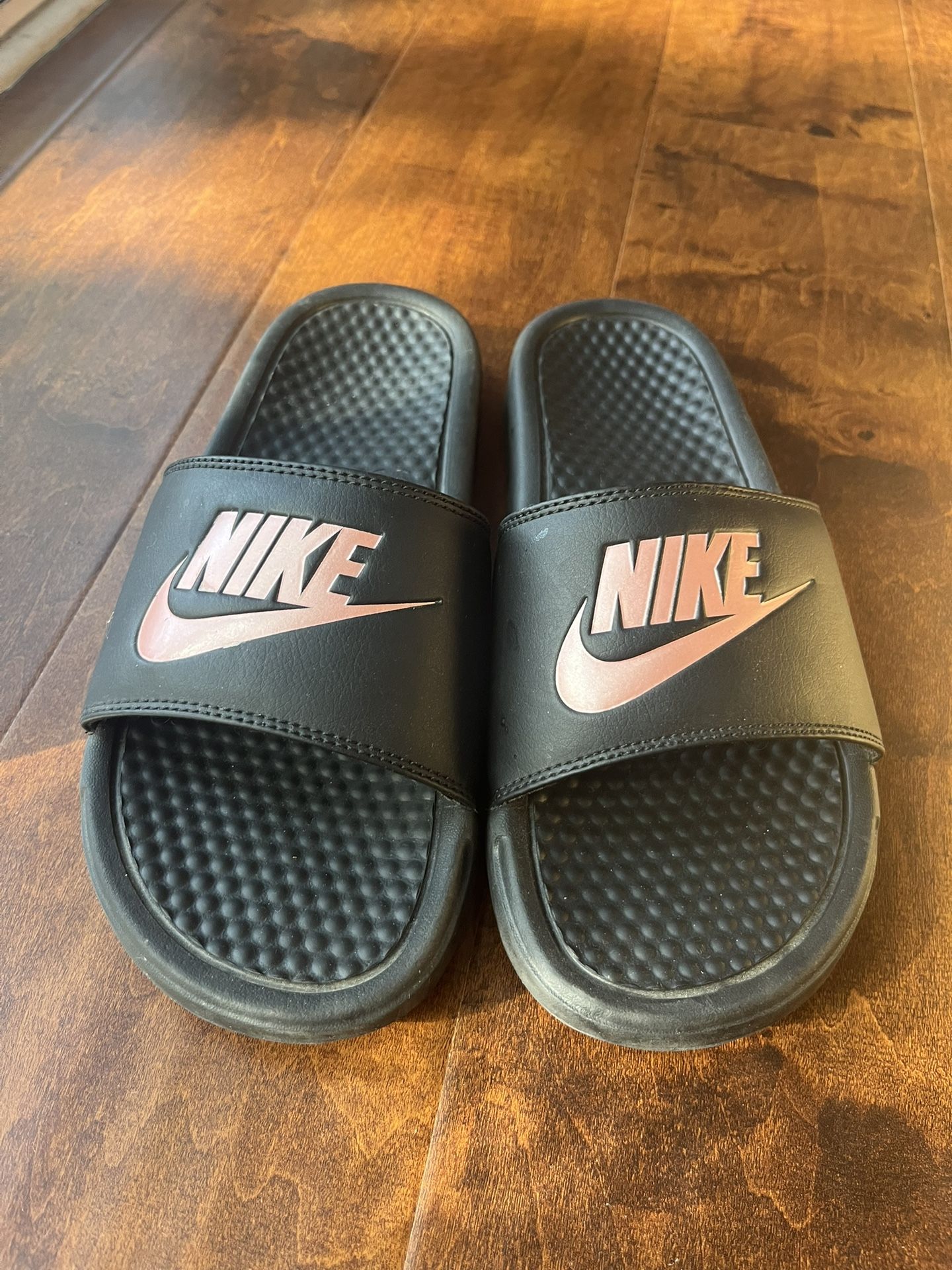 Nike Black And Pink Slides Size 8 Womens
