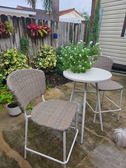 3 Piece Wicker Patio Bar Set Tabletop for Backyard