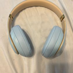 Beats Studio Pro