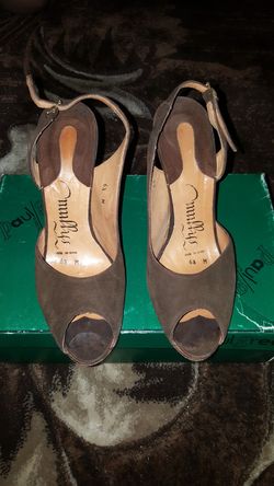 Dress shoes