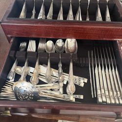 Silver Plated Silverware 100+ Count