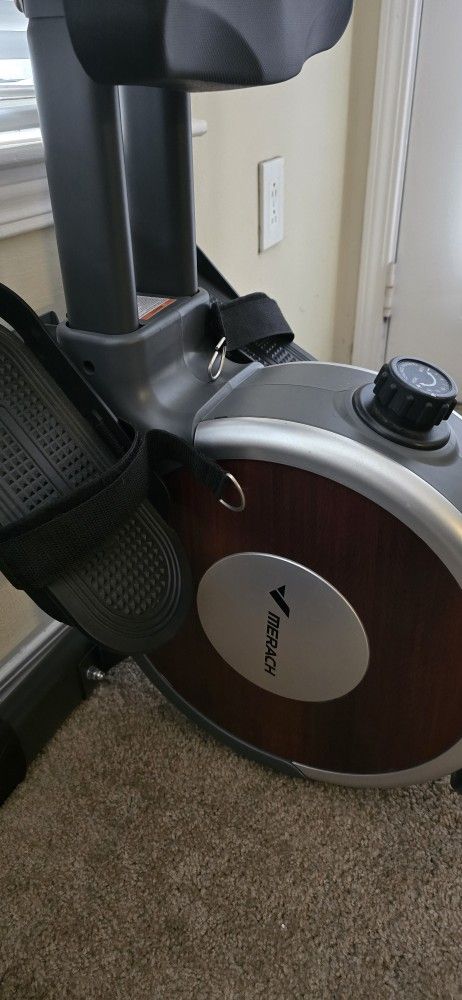 Merach Rowing Machine