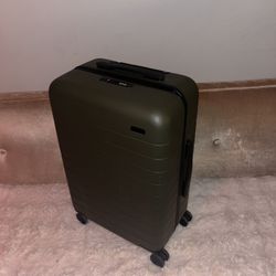 BRAND NEW Dark Green Hardshell Suitcase, Lockable, Fireproof, Medium Size
