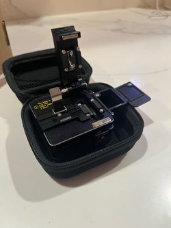 Fiber optic cleaver
