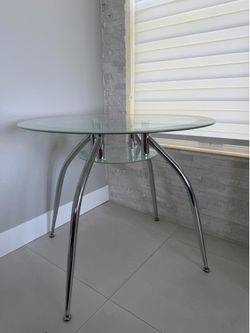 Round Glass Dining Table