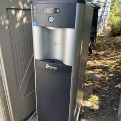 Waterlogic Water Dispenser 