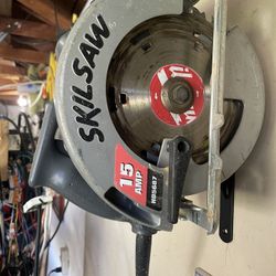 Skilsaw circular saw