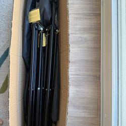 Two 7Ft foldable light stand, Portable Photo Video Tripod Stand
