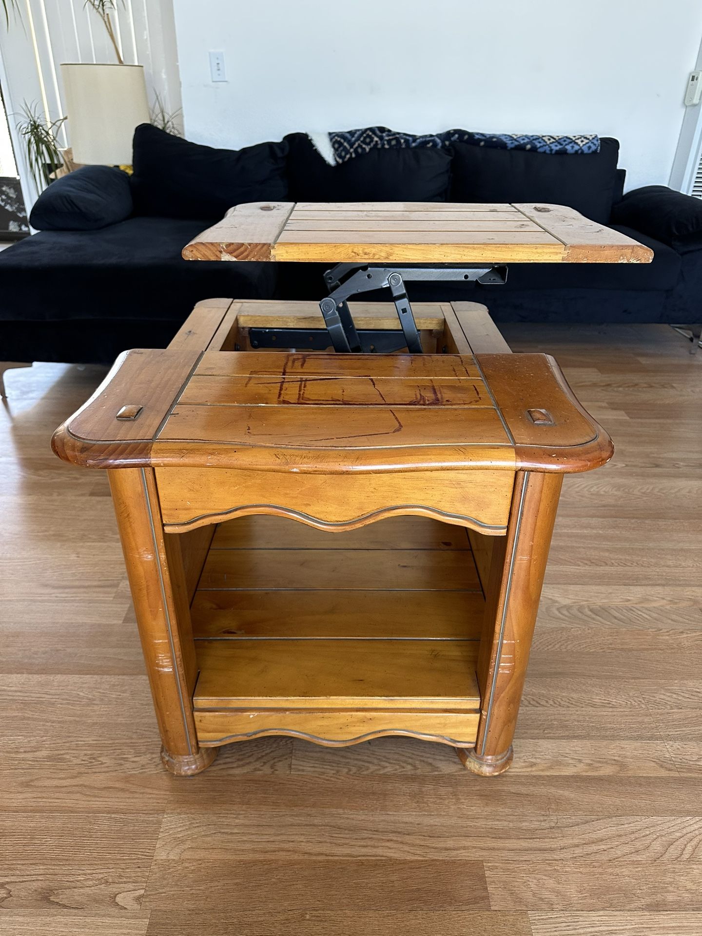 Lift-top End Table with Storage 28Lx25Wx23H