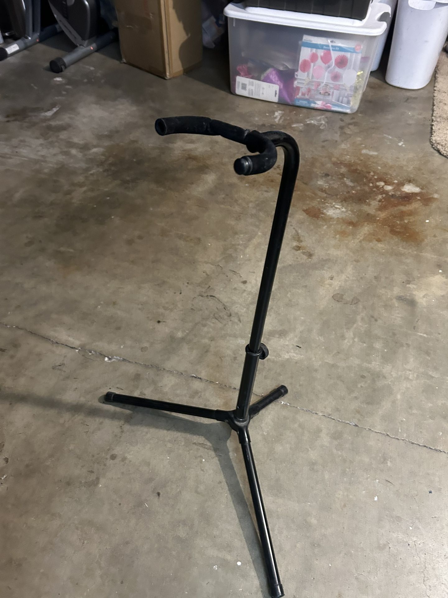 Guitar Stand