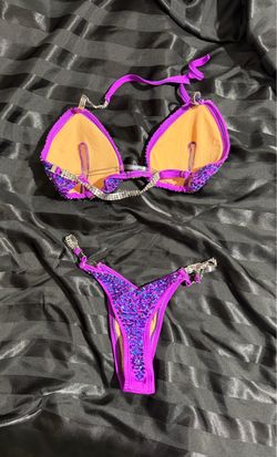 Competition bikini suit