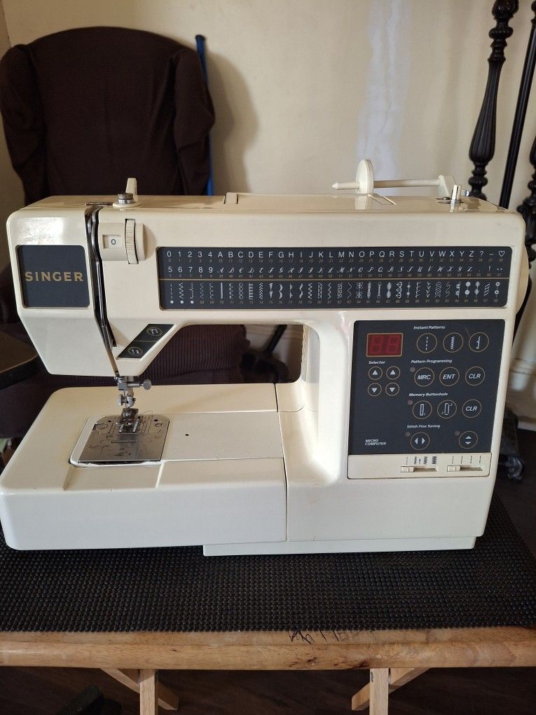 Singer Embroidery Sewing Machine