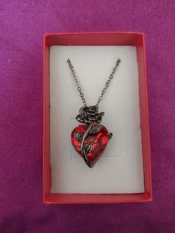 Beautiful Red Glass Heart With Rose Pendant Necklace
