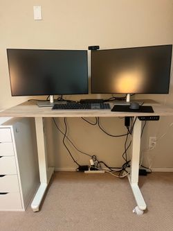 Standing desk
