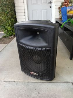 Harbinger self powered  loud speaker 15" aps15