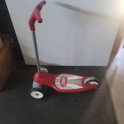 Radio Flyer scooter