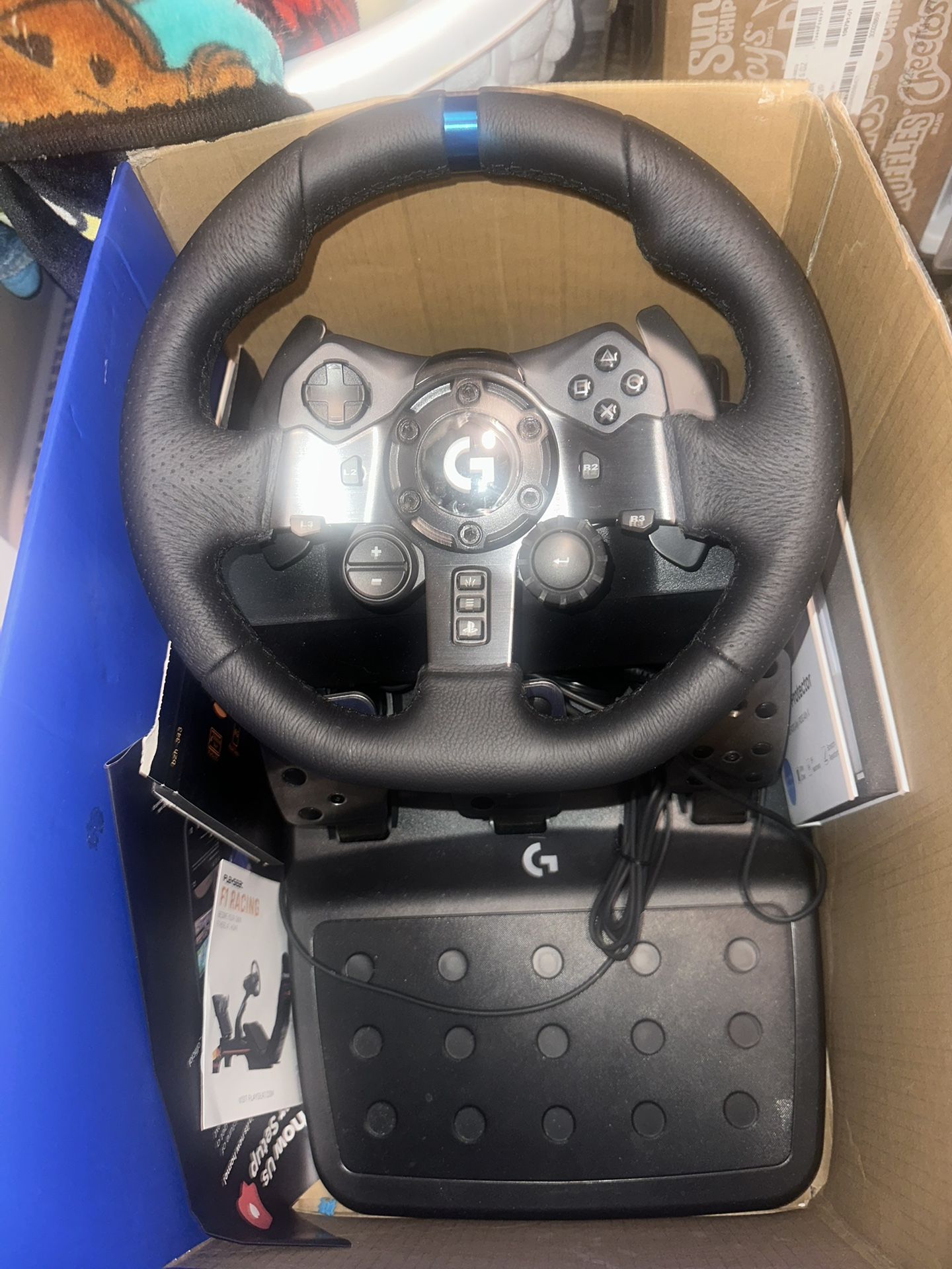 Logitech G923 Racing Wheel And Pedals Ps5 / Windows