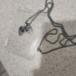 Nintendo Stainless Steel Necklace Cuban 20" Chain