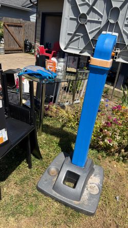 Moving sale