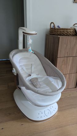 Evenflo Elara 2-in-1 Smart Motion Swing & Soothing Nest