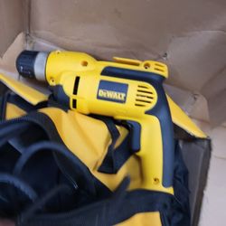 Dewalt 8 Amp Corded 3/8 in. Variable Speed Drill