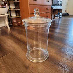 16.5" tall Clear Glass Apothecary Jars with Lid, good condition