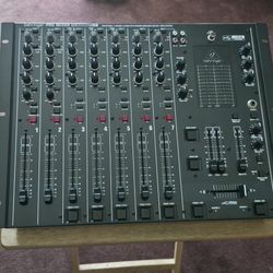 Behringer Dx-2000 Usb Seven Channel Mixer 