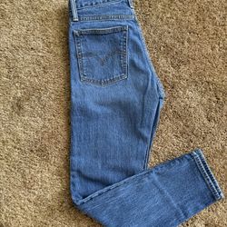 Levi's 501 ankle length jeans; perfect condition