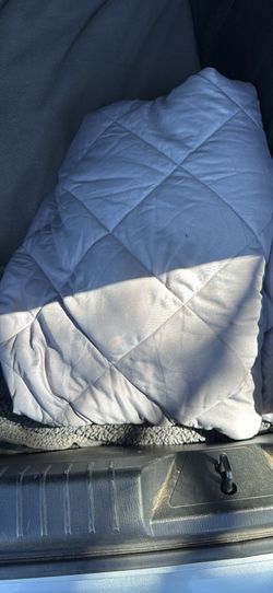 20lb Queen Sized Weighted Blanket $25 obo