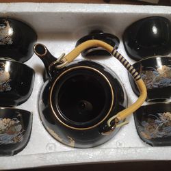 Best Quality Porcelain Tea Set (Made In Taiwan R.O.C.)