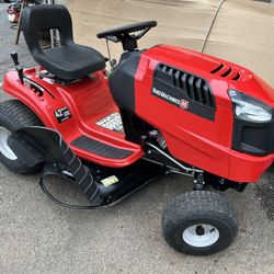 Yard Machine 42” Ride On Mower 