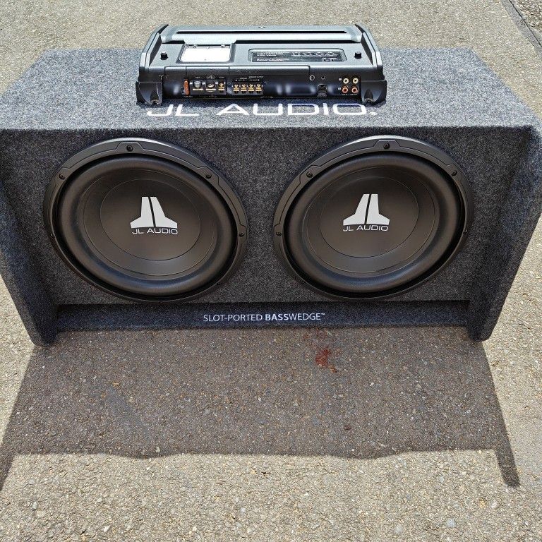 JL Audio Bass Wedge with two 12" subwoofers w/Kenwood Power Amplifier 