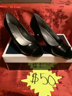 Karen Scott Ladies Shoes