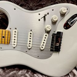 Fender Stratocaster American Ultra II Avalanche Finish 