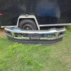 Factory Ford F250 F350 Chrome Front Bumper & Fog Lights OEM 2023 2024 BB1010K
