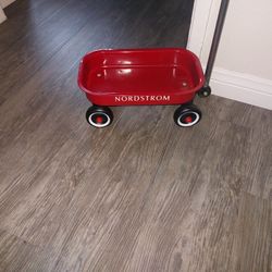 Wagon Nordstrom & Shopping Cart 