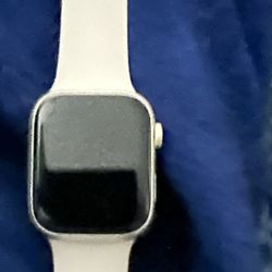 Apple Watch Series 8