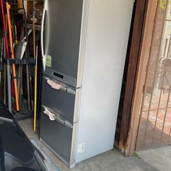 Korean Kimchi Fridge