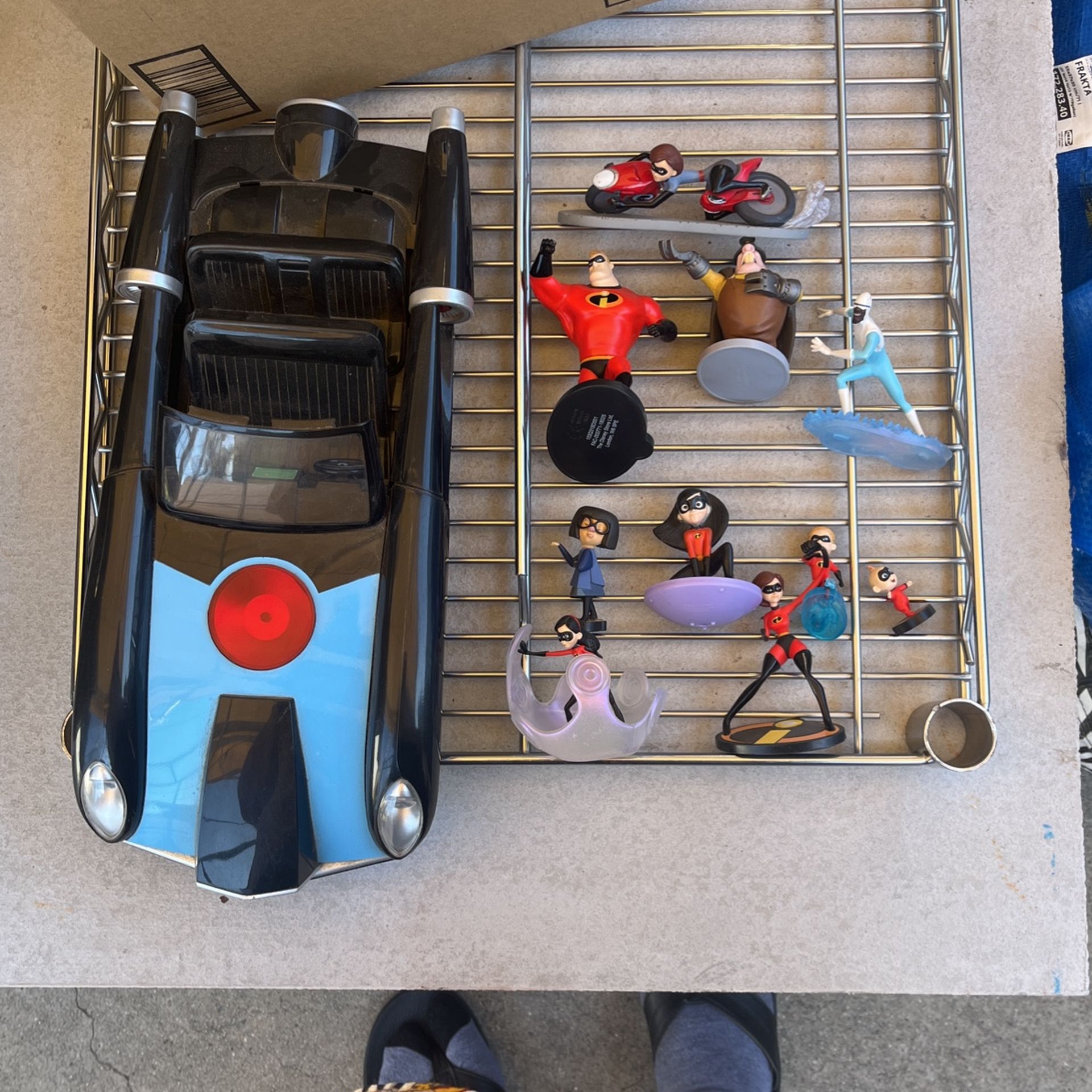 The Incredibles Figures And Car