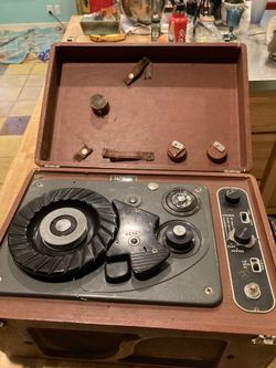 1940s Silvertone 70 Voice Recorder