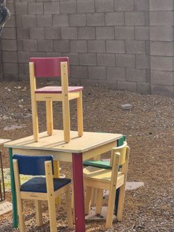 Lakeshore Kids Table and Chairs Set