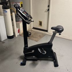 Nautilus U616 Exercise Bike