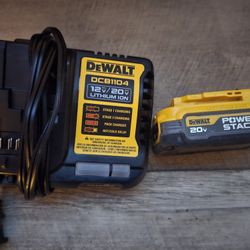 DEWALT 20V POWER STACK BATTERY AND 20V CHARGER 