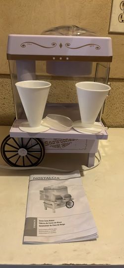 Snow cone machine