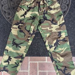 Military Surplus GoreTex Pants, M81 Camo, Large