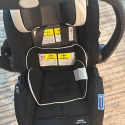 Graco Snugride (excellent Condition) - Used Less Than 1 Year