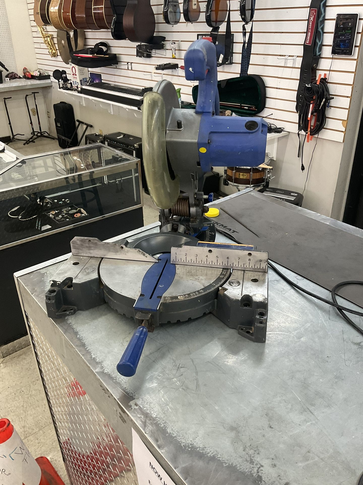 Companion 137.245130 miter saw