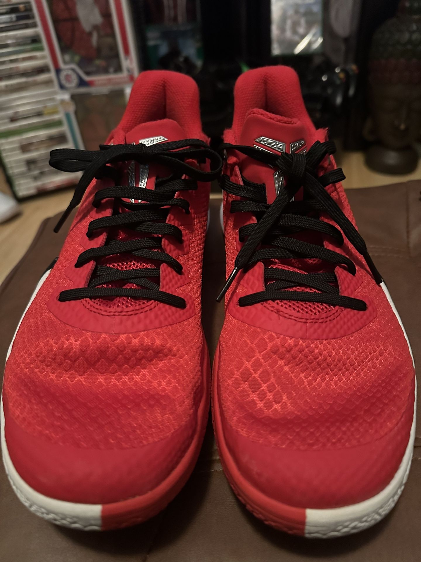 Nike Kobe Lows Men’s Size 8.5