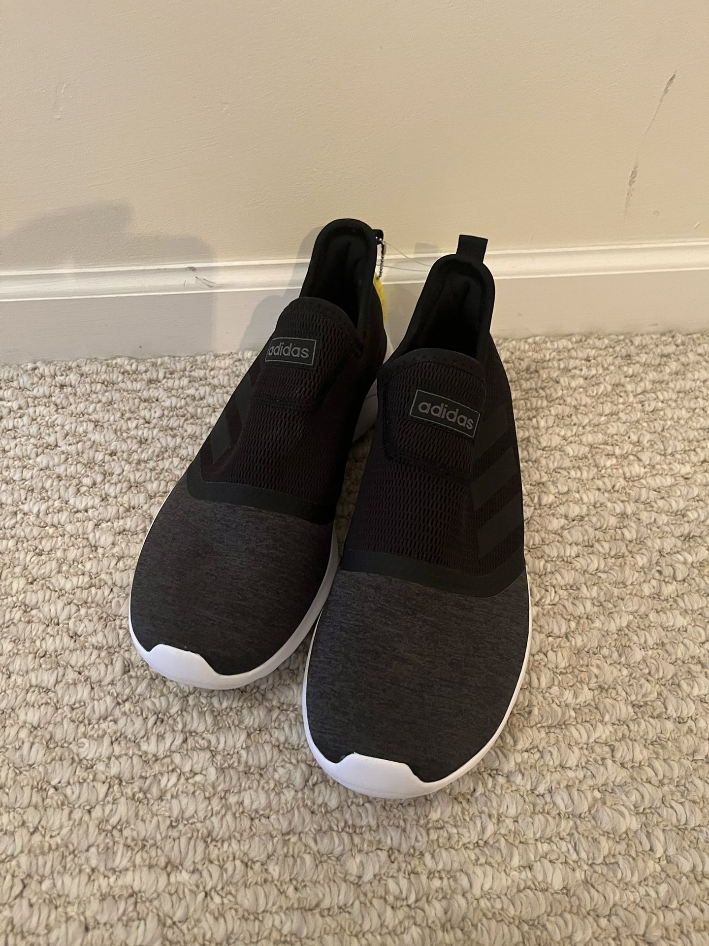 Women’s Adidas Sneakers - Never Worn - Size 9