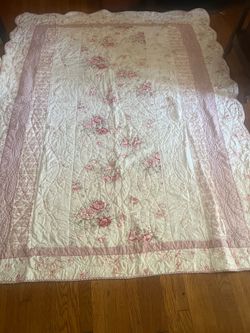 Floral quilt 63/82 . For twin bed